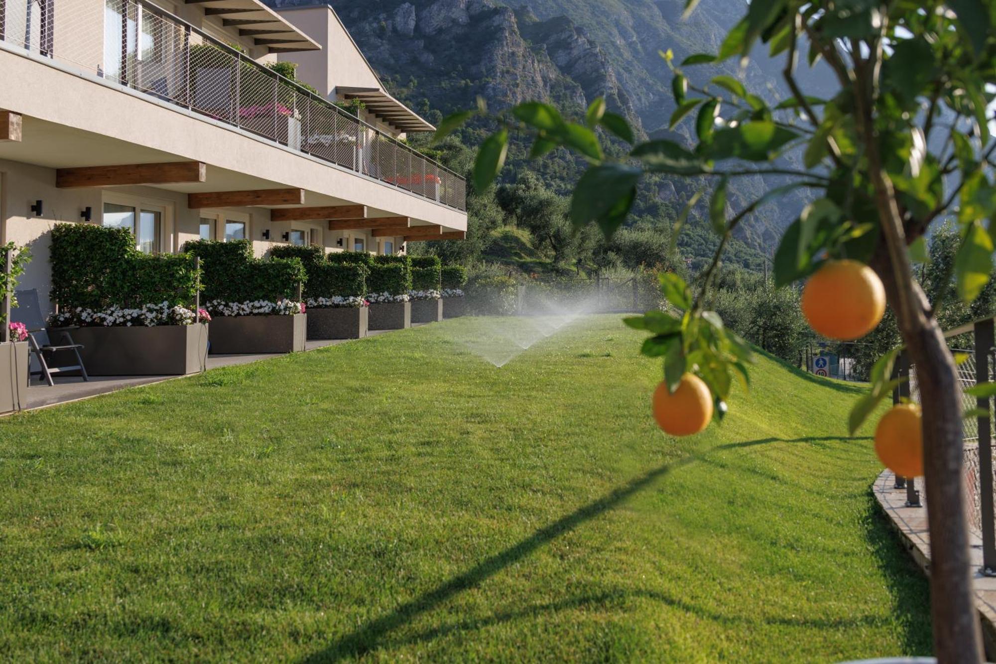 Llac Living Nature Hotel Лімоне-суль-Гарда Екстер'єр фото